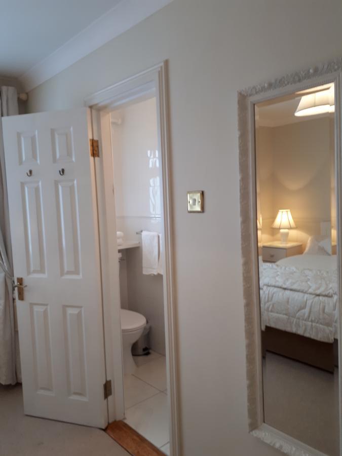 Carrabaun House Bed & Breakfast Уестпорт Екстериор снимка